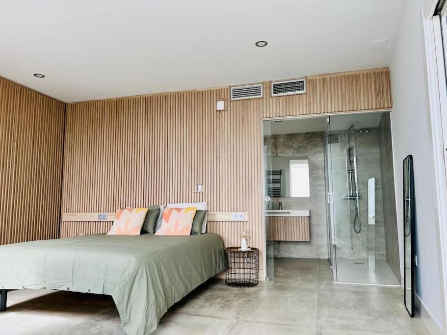Moderno Y Completo Apartamento Frente Al Mar Малага Экстерьер фото